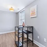 Your Cozy One Bedroom Midtown