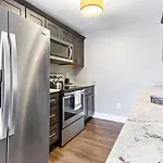 Your Cozy One Bedroom Midtown