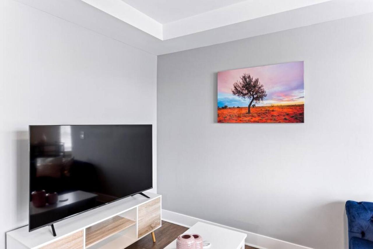 Apartment Your Cozy One Bedroom Midtown